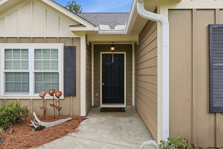 Property Photo:  202 White Oak Dr  GA 31763 