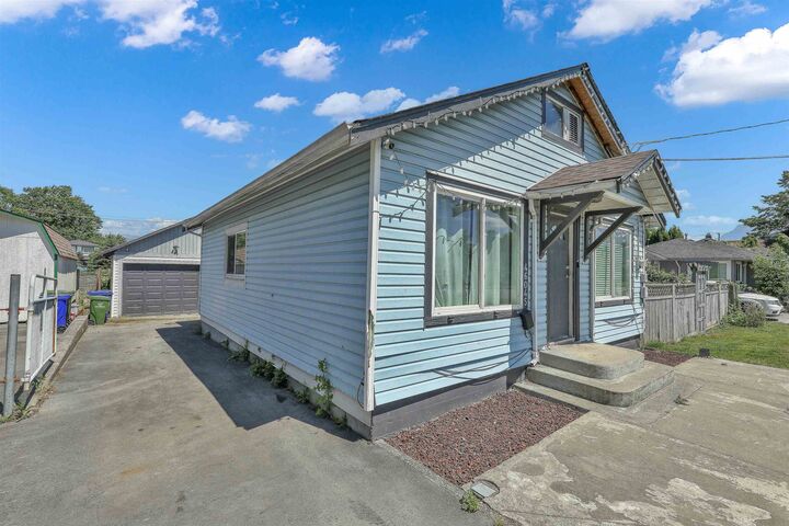 Property Photo: 46045 Fifth Avenue BC V2P 1M6