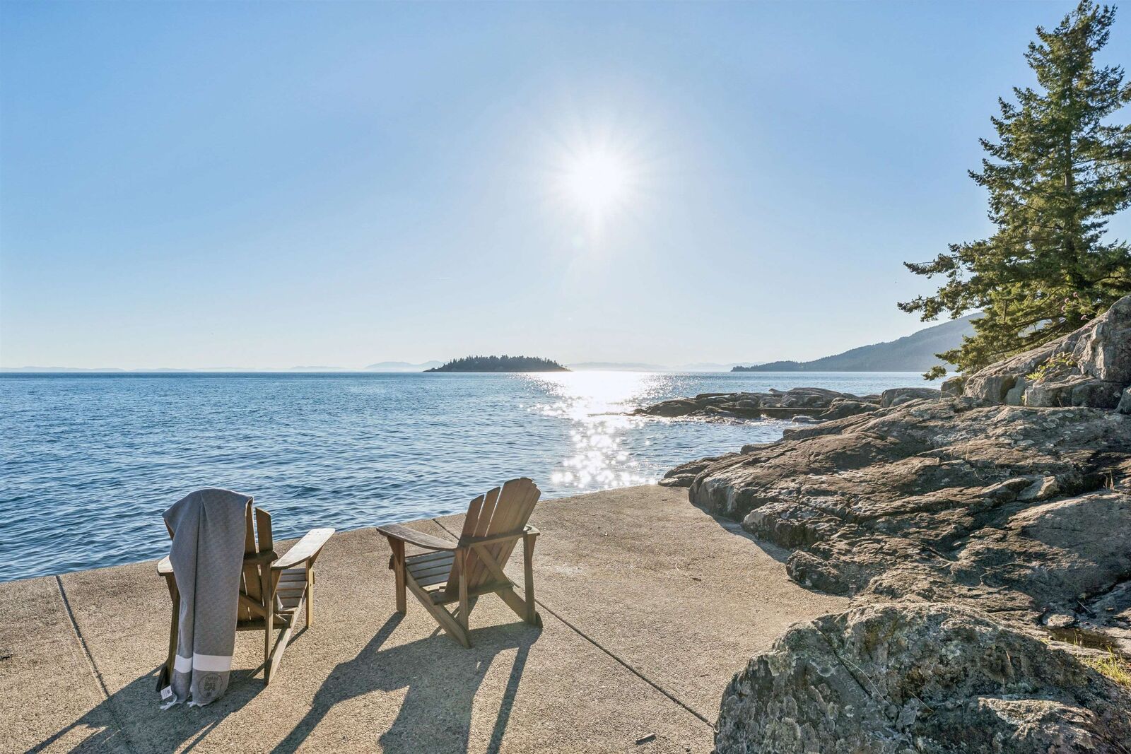 Property Photo: 6054 Gleneagles Drive BC V7W 1W2