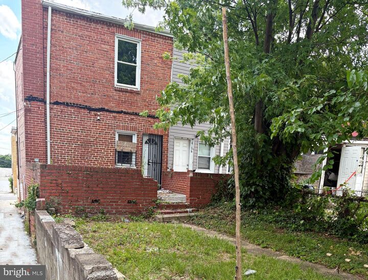Property Photo: 1504 N Washington Street MD 21213
