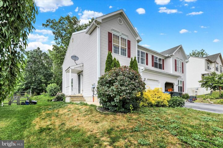 Property Photo: 1056 Alexander Drive PA 19560