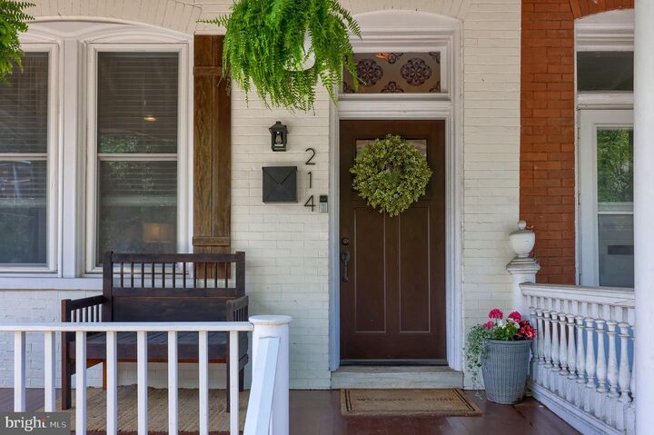 Property Photo:  214 E New Street  PA 17602 