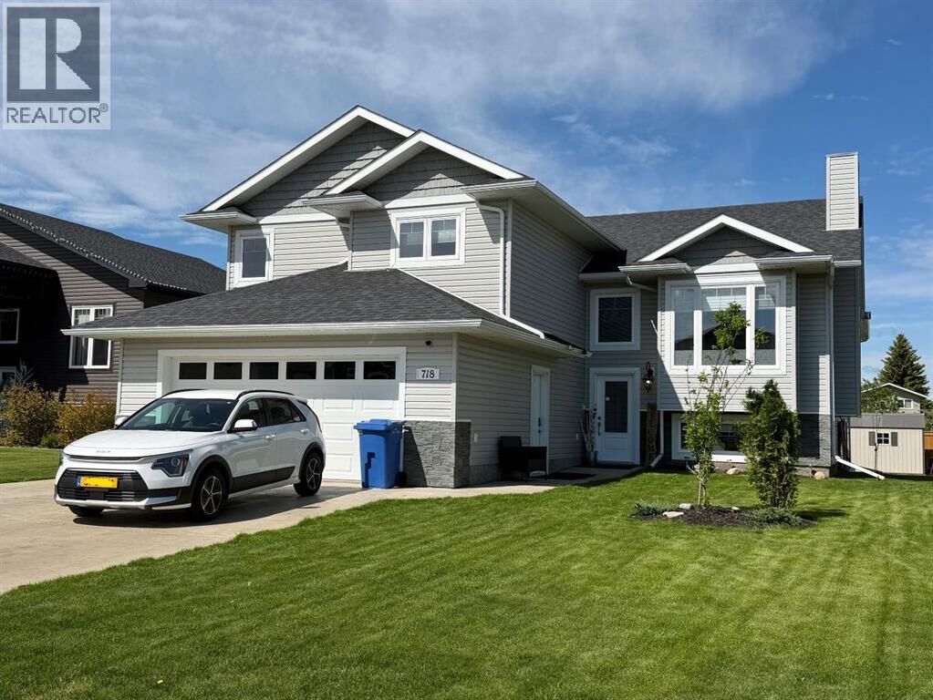 Property Photo:  718 24 Street  AB T9W 0B6 