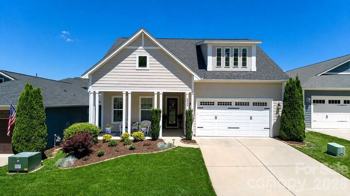 Property Photo: 5099 Looking Glass Trail NC 28037