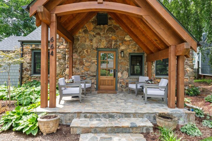 Property Photo: 664 Lakeshore Drive NC 28804