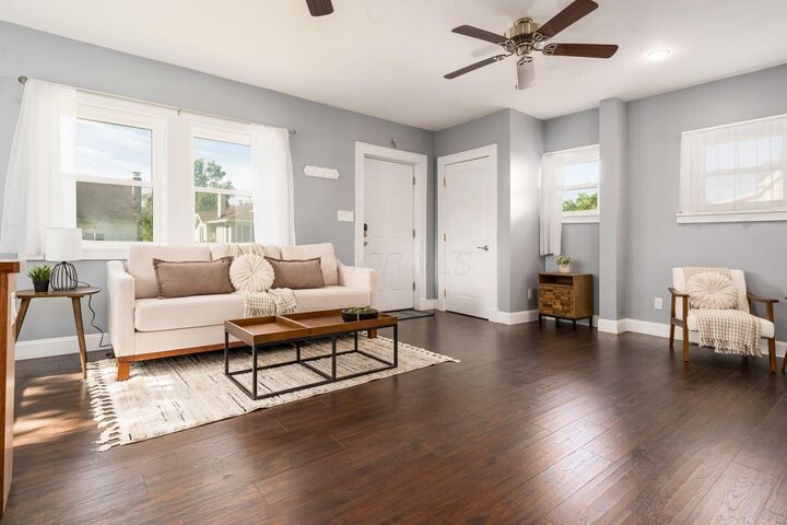 Property Photo: 2622 Elliott Avenue OH 43204