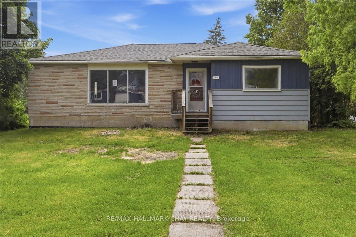 Property Photo: 992 Ewart Street ON L0L 1C0
