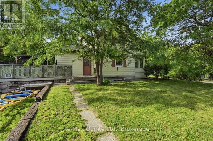 Property Photo: 235 Pine Street ON K8N 2N3
