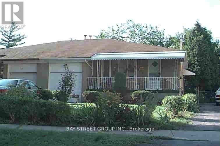 Property Photo:  73 Regatta Crescent Lower  ON M2R 2X7 