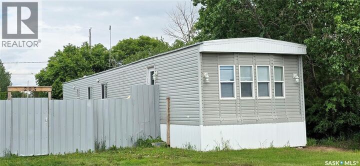 Property Photo: 205 Prospect Street SK S0G 0G0