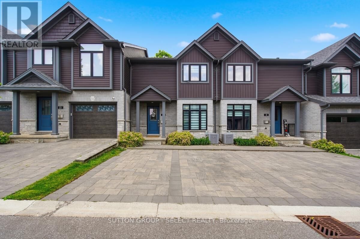 Property Photo: 1110 Meadowlark Ridge 21 ON N6M 0H4