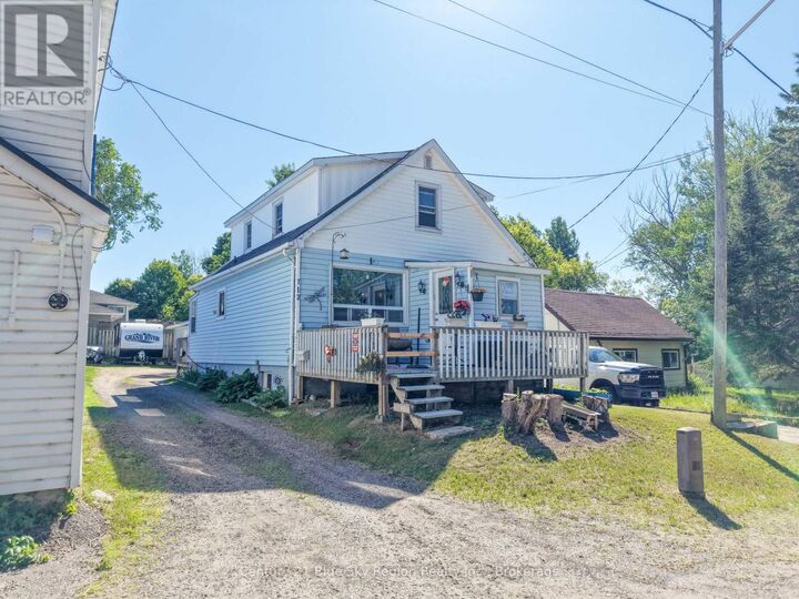 Property Photo: 712 Winters Street ON P1B 1S7