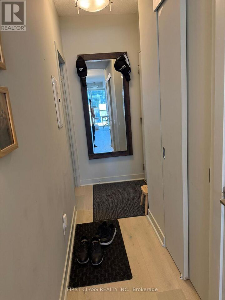 Property Photo:  126 Simcoe Street 903  ON M5H 4E6 