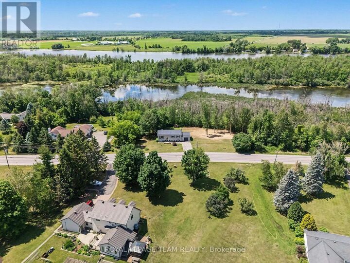 Property Photo: 2495 River Road ON K0G 1J0