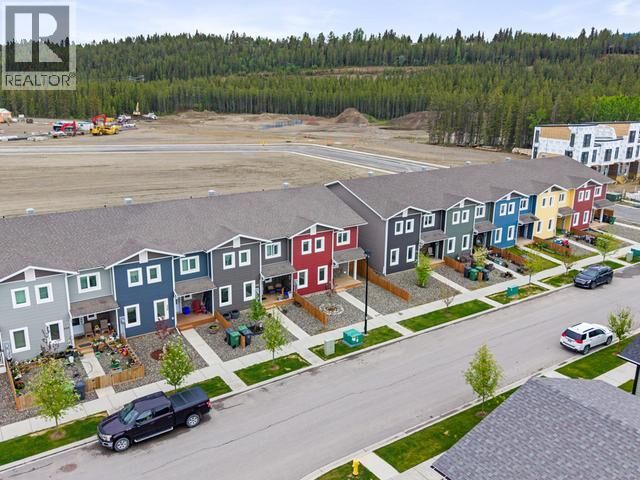 Property Photo:  230 Keno Way  YT Y1A 0S4 