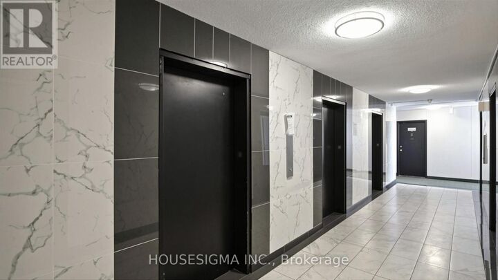 Property Photo:  340 Dixon Road 1811  ON M9R 1T1 