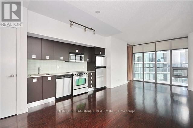 Property Photo: 33 Charles Street East 3003 ON M4Y 0A2