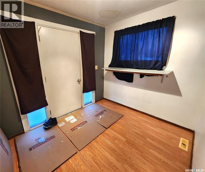 Property Photo: 508 1st Avenue E SK S0C 1N0