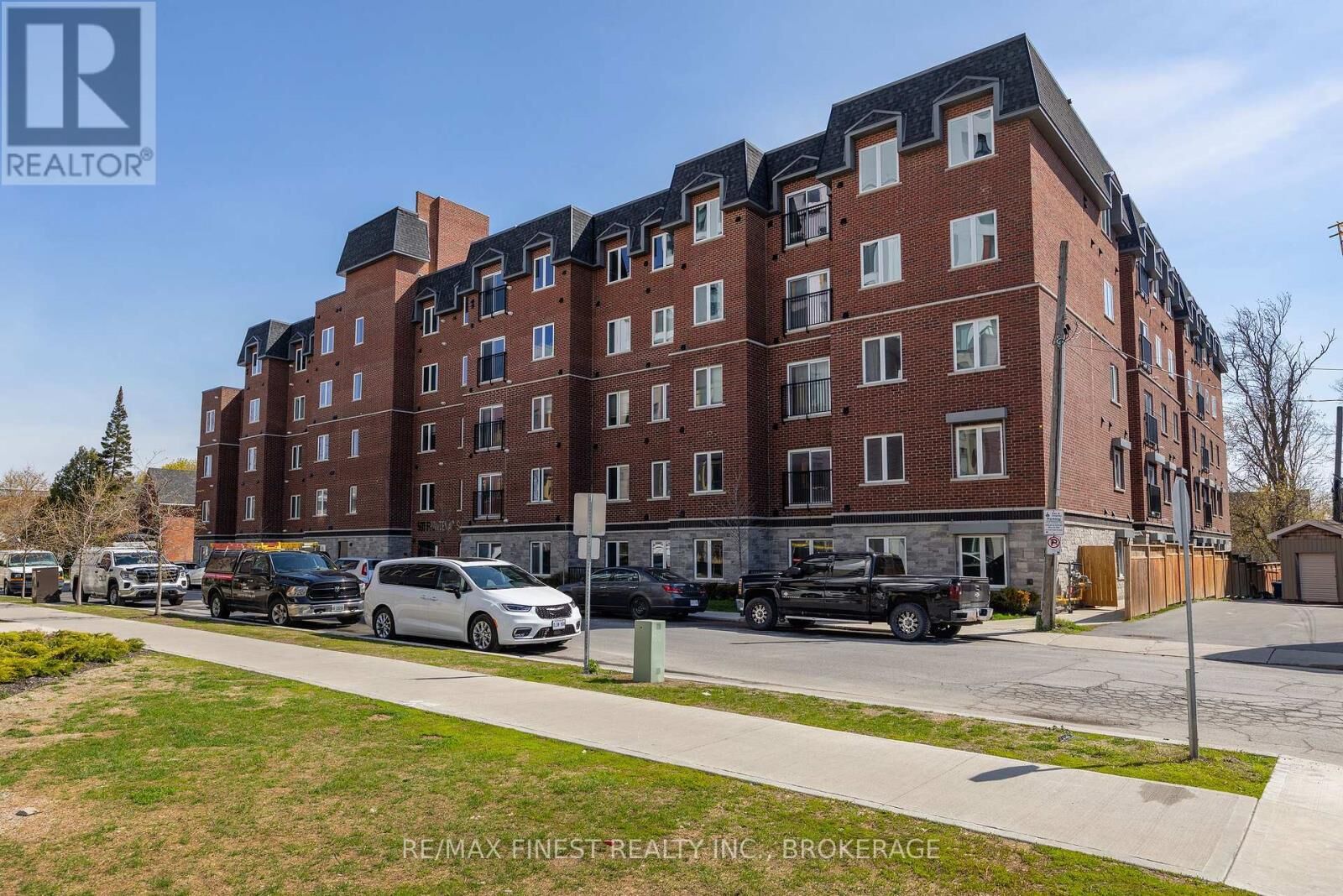 Property Photo: 501 Frontenac Street 308 ON K7K 4L9