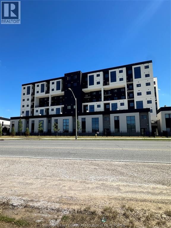 Property Photo: 4400 Laurier Parkway 470 ON N9H 0R1