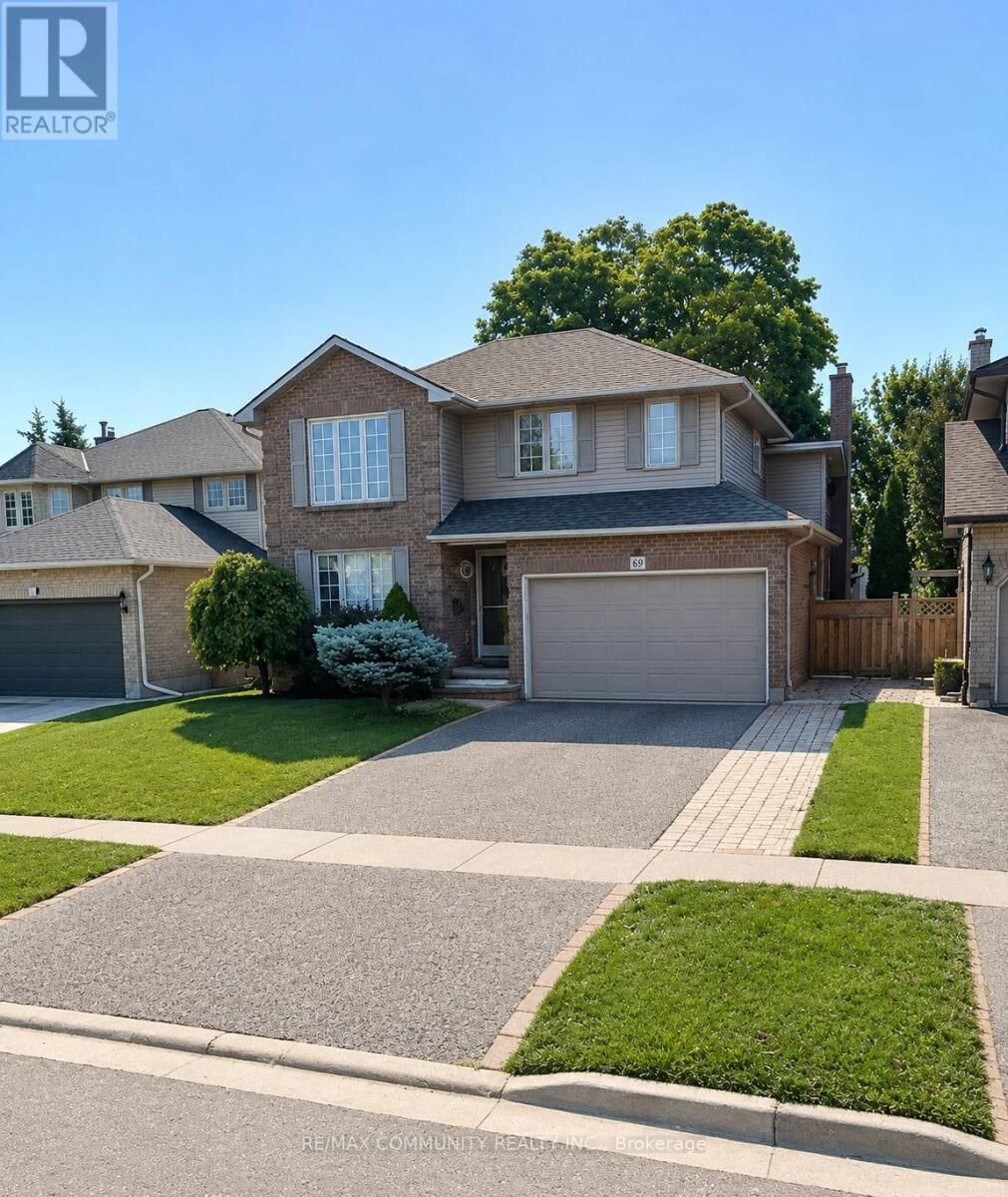 Property Photo: 833 Sundance Circle ON L1J 8B4