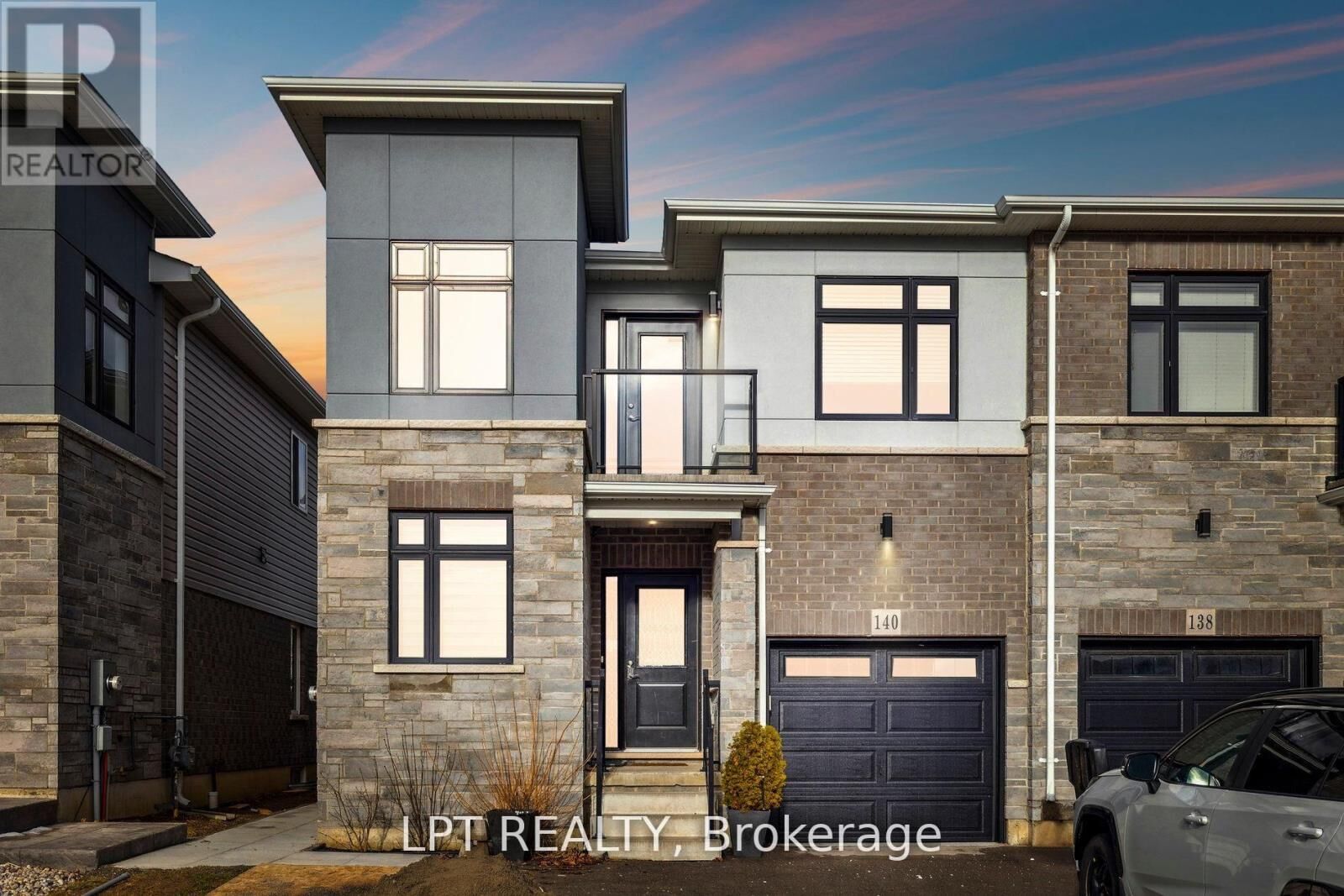 Property Photo:  140 Springvalley Crescent Lower  ON L9C 0B4 