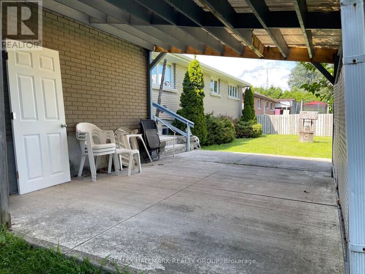 Property Photo:  88 Hillcrest Drive  ON K6V 3J4 