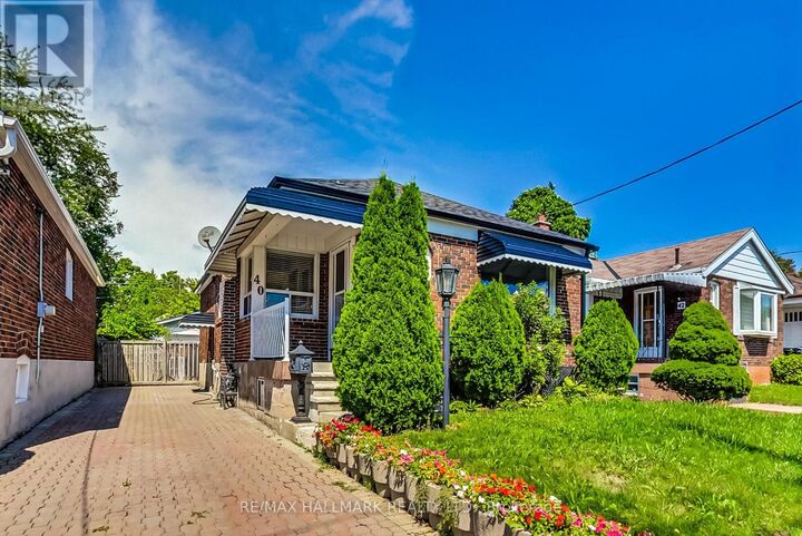 Property Photo:  40 Tiago Avenue  ON M4B 2A1 