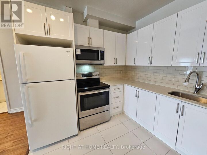 Property Photo: 1801 Eglinton Avenue West 201 ON M6E 2H8