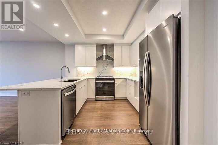 Property Photo:  460 Callaway Road 609  ON N6G 0N8 