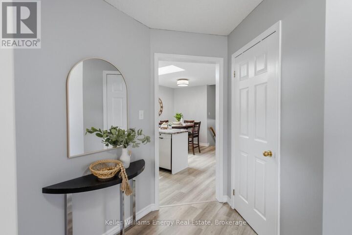 Property Photo:  16 John Walter Crescent  ON L1E 2W6 