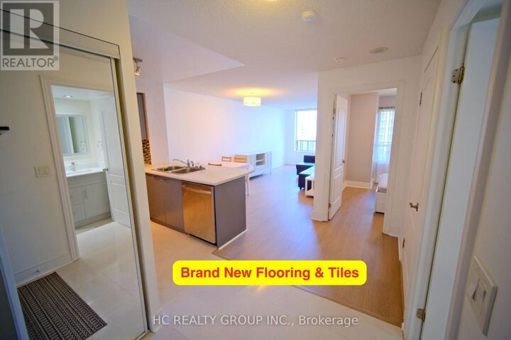 Property Photo: 62 Suncrest Boulevard 722 ON L3T 7Y6