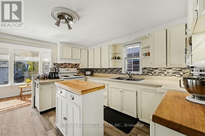 Property Photo: 61 Tierney Street North ON K7S 2R8