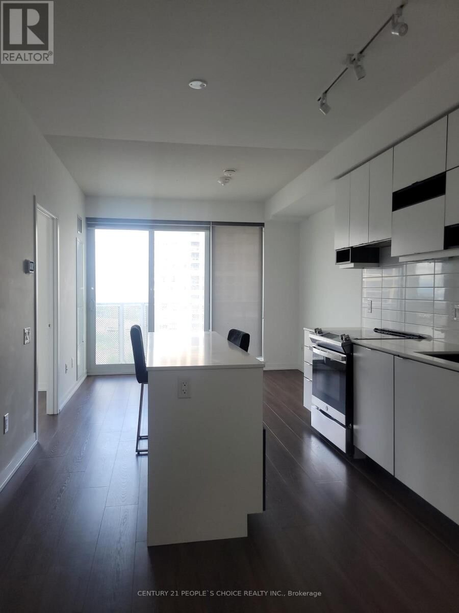 Property Photo: 4065 Confederation Parkway 2105 ON L5B 4N1