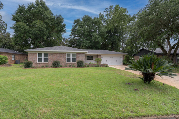 Property Photo:  306 Biscayne Lane  FL 32578 