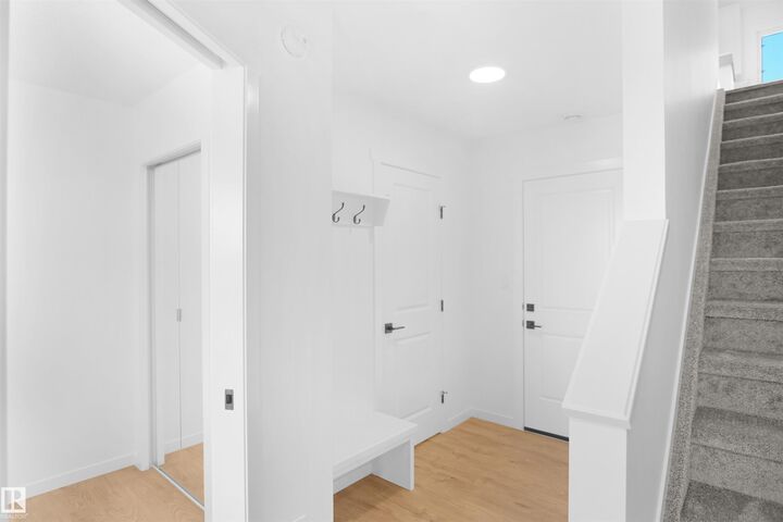 Property Photo:  150 Cashman Crescent SW 5  AB T6W 2P6 