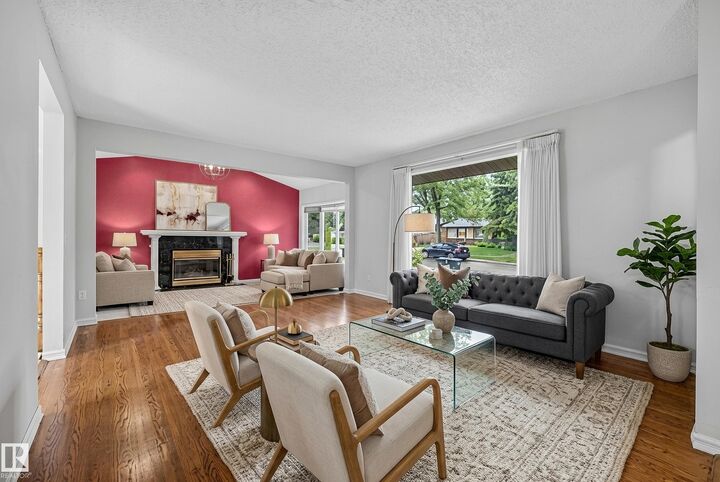 Property Photo:  121 Cedar Street  AB T8A 2E7 