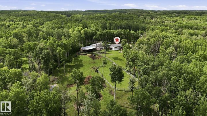 Property Photo:  54304 Rge Road 12 202  AB T0E 1V2 