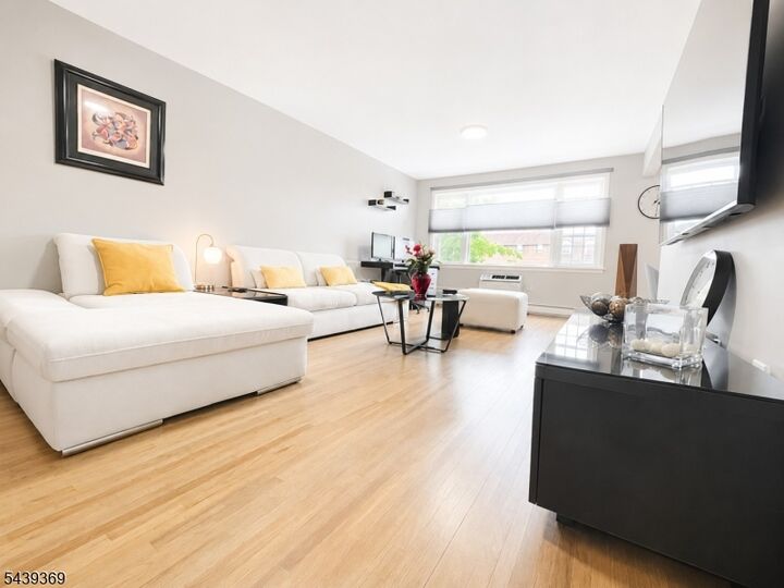 Property Photo: 605 Grove St H3 NJ 07013
