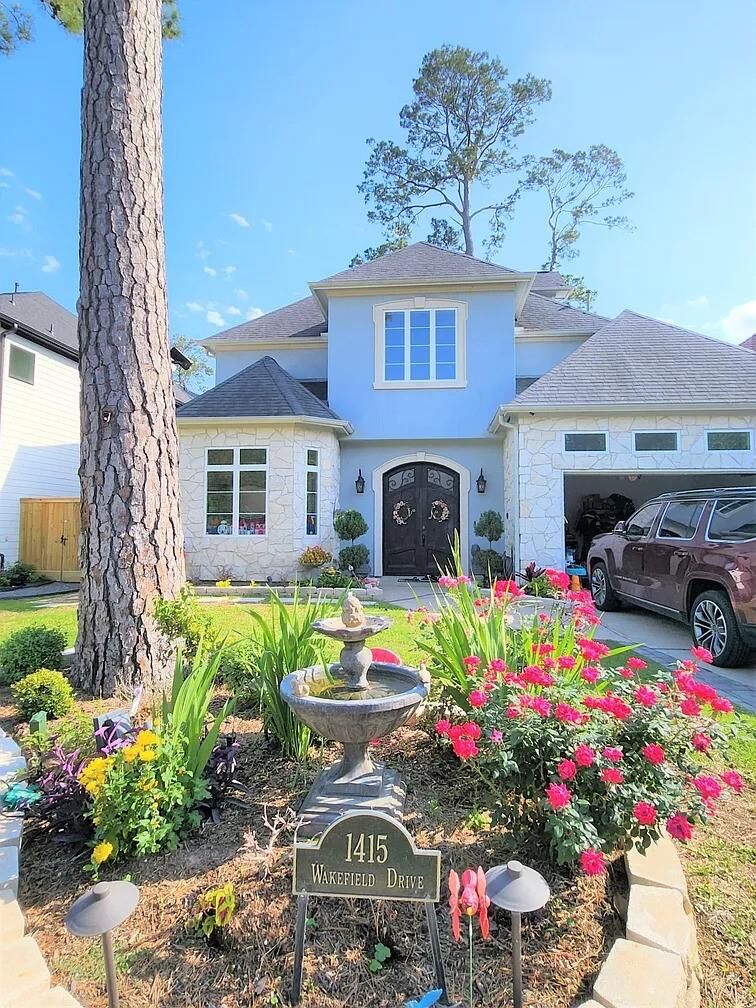 Property Photo:  1415 Wakefield Drive  TX 77018 