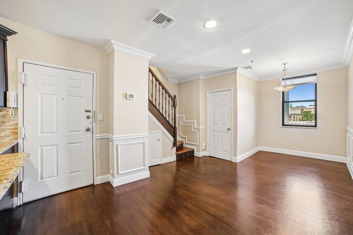 Property Photo:  814 Willow Ave 5rr  NJ 07030 