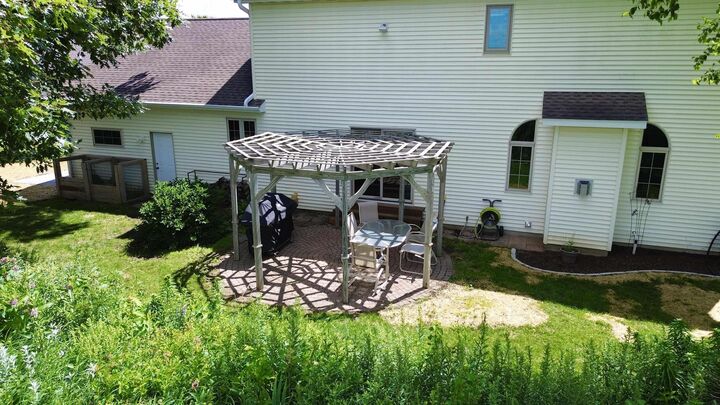 Property Photo:  104 Maple Circle  IA 50677 