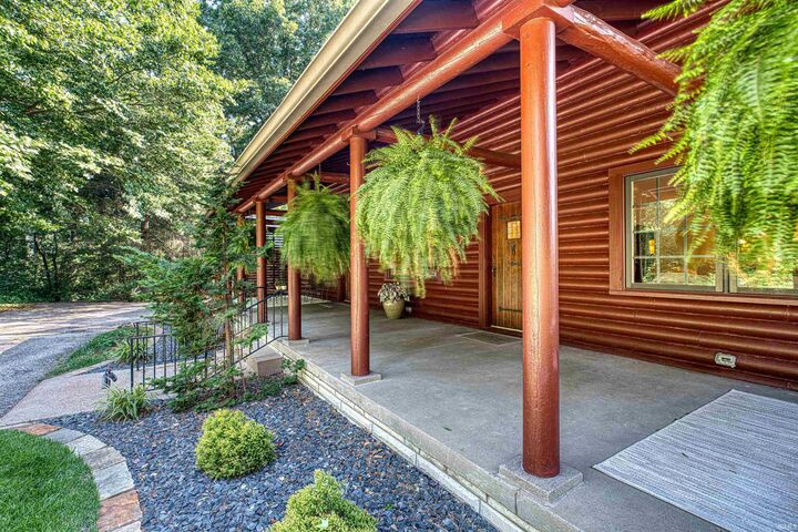 Property Photo: 4800 Hoelscher Road IN 47712