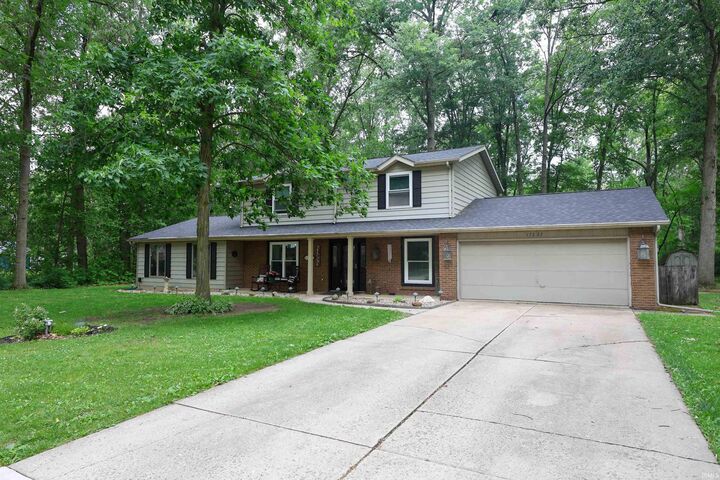 Property Photo: 17222 Platter Parkway IN 46774