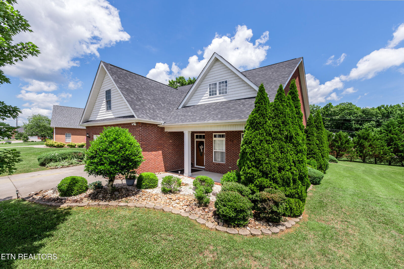 Property Photo: 120 Meridian Way TN 37716