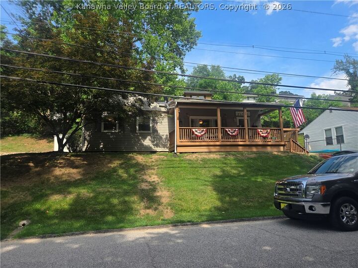 Property Photo:  1512 Valley Drive  WV 25303 