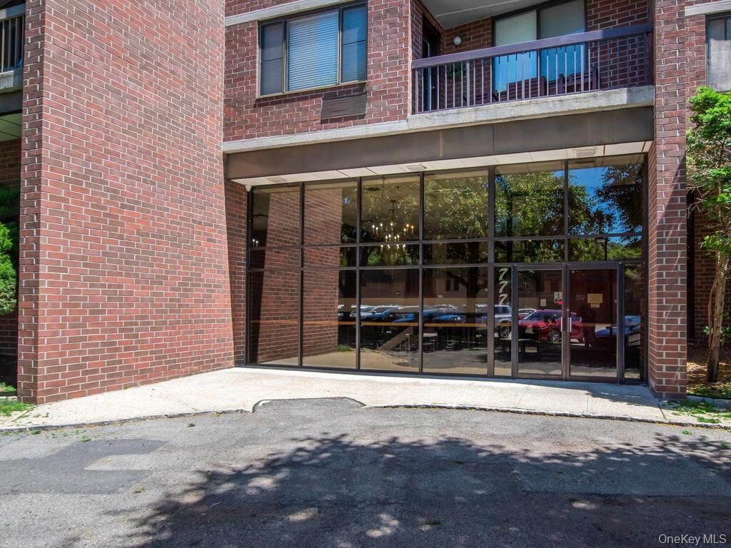Property Photo: 777 N Macquesten Parkway 203 NY 10552