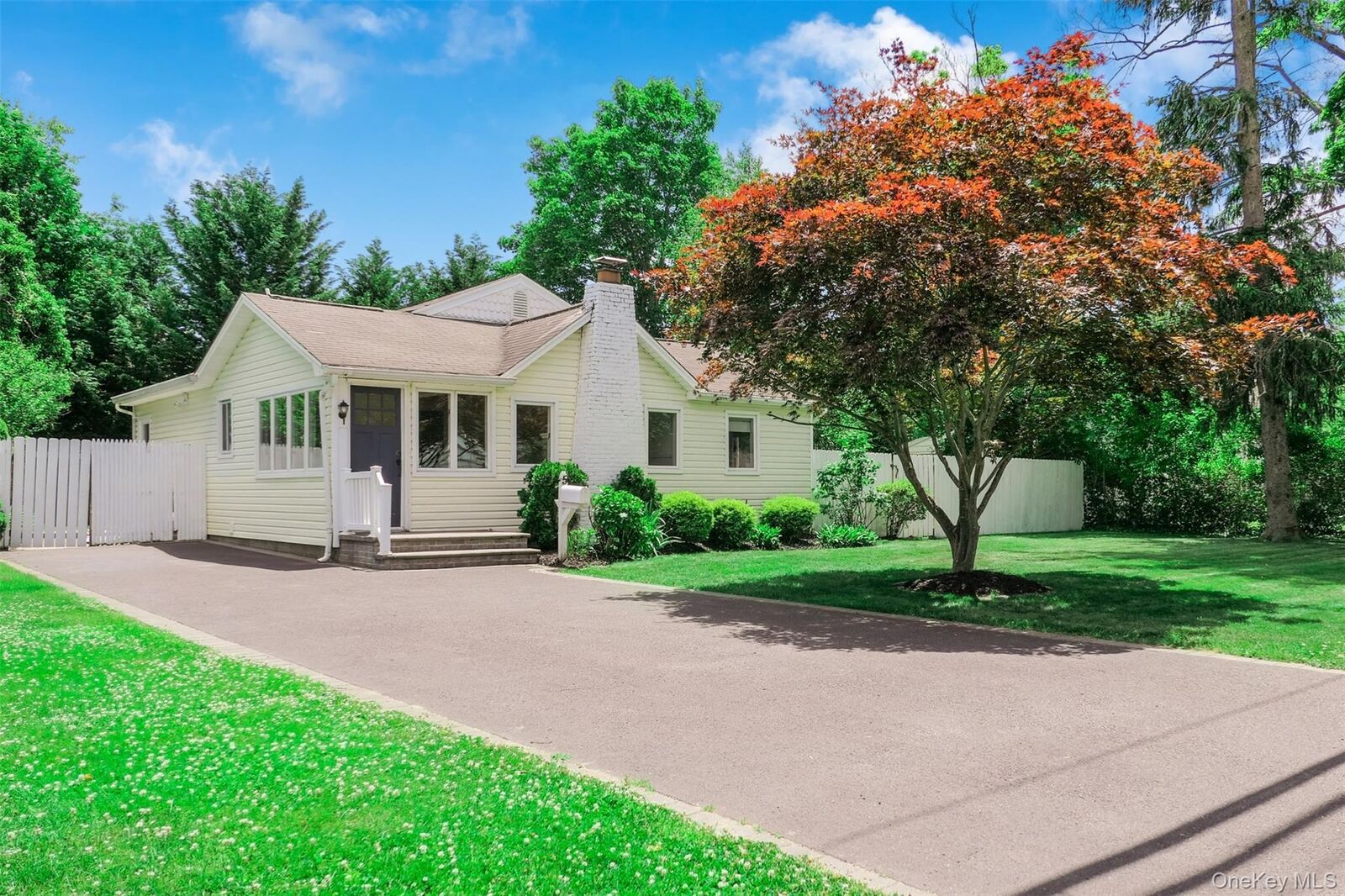 Property Photo:  5 Roosevelt Boulevard  NY 11772 