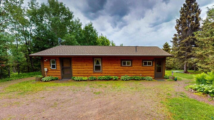 Property Photo: 871 Gunflint Tr MN 55604