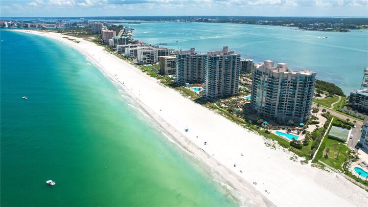 Property Photo:  1560 Gulf Boulevard 1607  FL 33767 